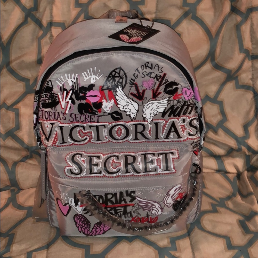 Victoria’s Secrets Graffiti Style